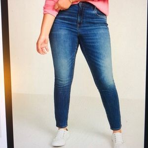 Old Navy pop icon mid rise skinny jean 12 short